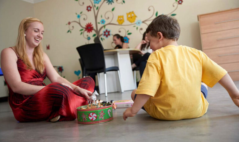 Hands on autism – practical approaches for professionals